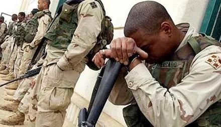 205 binh sĩ Mỹ ở Iraq và Afghanistan khi trở về nhà vẫn thường xuyên phải dùng thuốc Viagra (ảnh: Newwire).