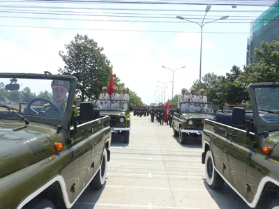 Hàng nghìn cảnh sát luyện tập cho Lễ diễu binh ngày 30/4 ảnh 1