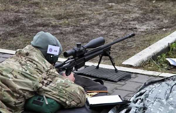 Hé lộ về 'quái vật bắn tỉa' ORSIS T-5000 của Nga ảnh 9