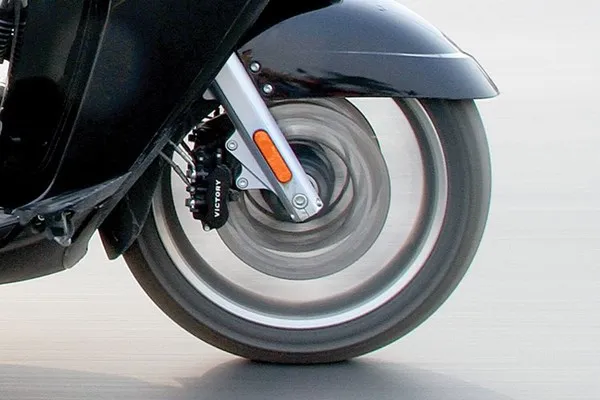 Tận thấy môtô siêu độc Victory Vision Tour 2014 ở Việt Nam ảnh 6