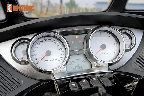 Tận thấy môtô siêu độc Victory Vision Tour 2014 ở Việt Nam ảnh 7