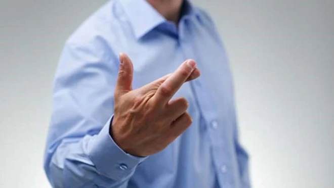 11 hành động bị coi là khiếm nhã ở bên ngoài lãnh thổ nước Mỹ ảnh 10