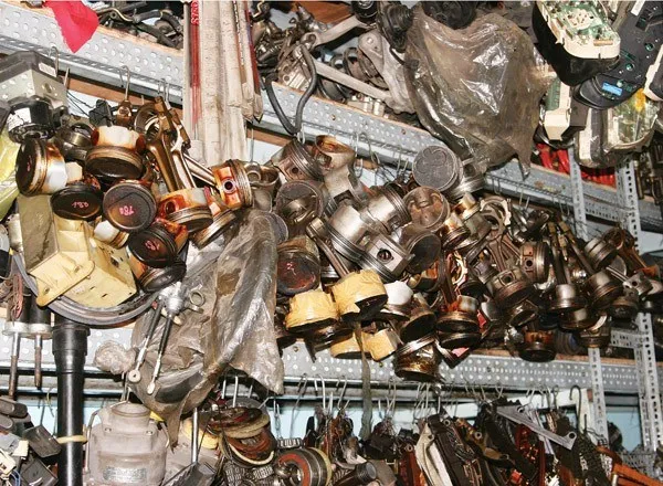 Một số kinh nghiệm chọn mua và thay thế phụ tùng ô tô ảnh 5