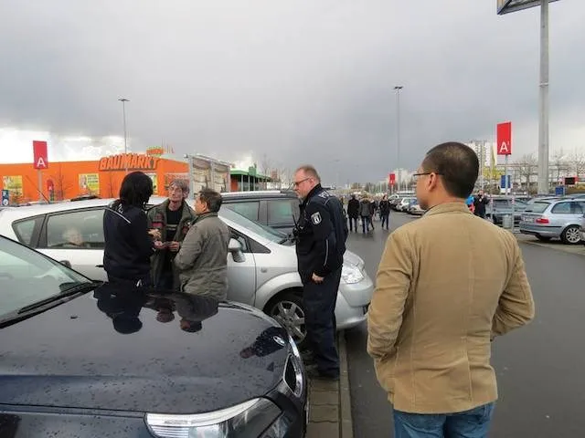 Cách xử lý va chạm giao thông ở Đức qua góc nhìn người Việt