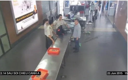 Không được đem lọ cà mắm lên máy bay, ném luôn xuống nền ảnh 3 Không được đem lọ cà mắm lên máy bay, ném luôn xuống nền