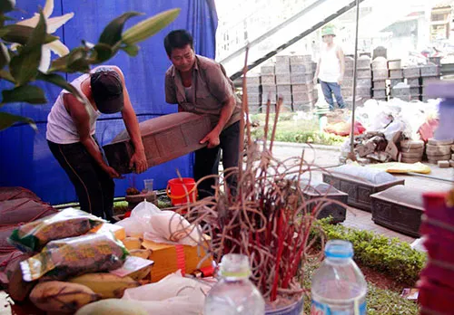 Phát hiện gần 200 bộ hài cốt trước cổng trường Đại học ảnh 8