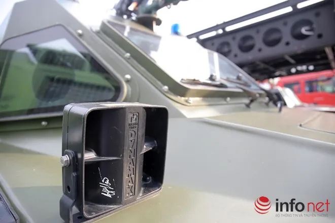 Cận cảnh xe chống đạn RAM-MKIII của lực lượng an ninh Việt Nam ảnh 11