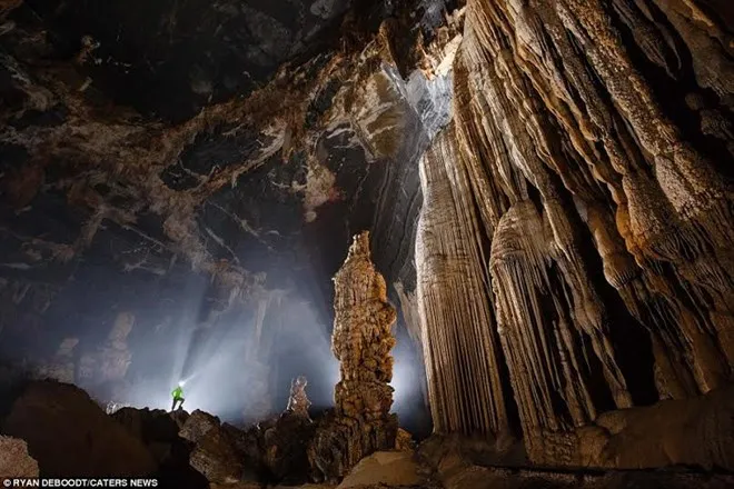 Ngỡ ngàng với hang động mới phát hiện tại Phong Nha-Kẻ Bàng ảnh 2 Ngỡ ngàng với hang động mới phát hiện tại Phong Nha-Kẻ Bàng ảnh 2