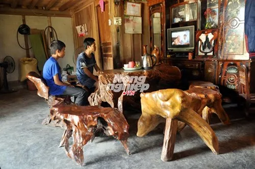 Săn báu vật gù hương trên núi Mào Gà - ảnh 1