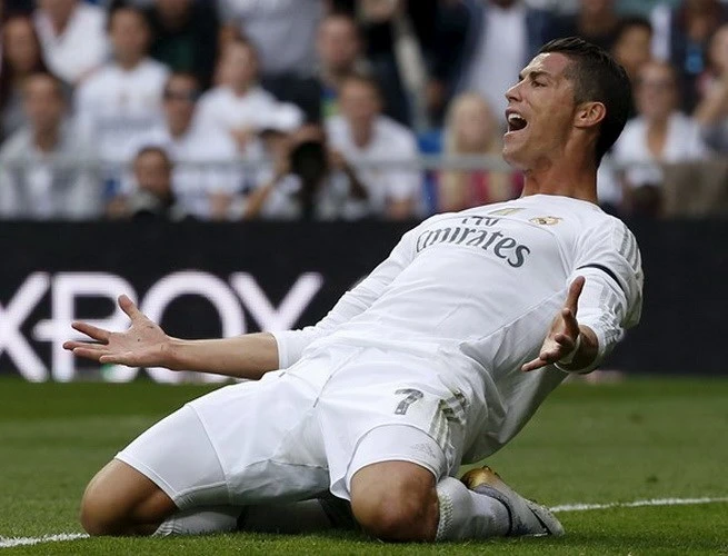 Ronaldo chính thức trở thành chân sút vĩ đại nhất lịch sử Real ảnh 1