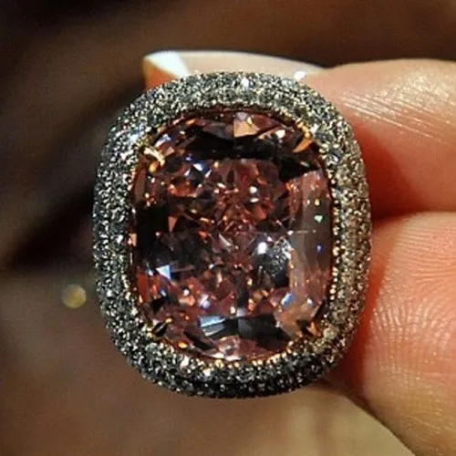 Nhìn gần viên kim cương được 'hét giá' hơn 500 tỷ đồng - ảnh 4