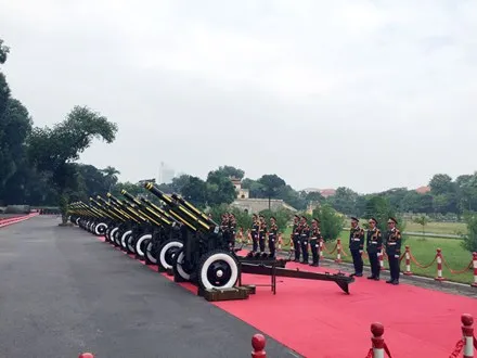 Bắn 21 phát đại bác chào mừng ông Tập Cận Bình ảnh 1