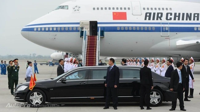 Cận cảnh xe chống đạn Mercedes S600 Pullman Guard đón ông Tập Cận Bình ảnh 2