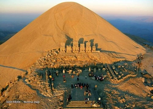 Bí ẩn lăng mộ khổng lồ 2.000 tuổi ở Thổ Nhĩ Kỳ - ảnh 2