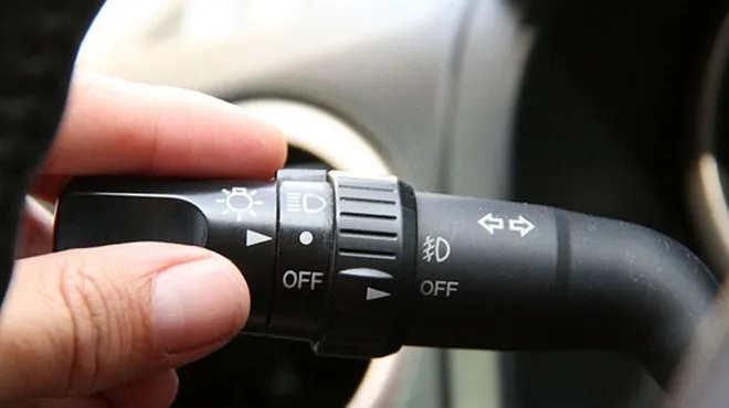 7. 12% tài xế nam không bao giờ sử dụng đèn xi nhan.