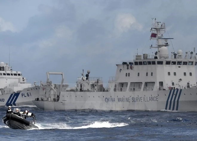 Tàu Trung Quốc trang bị pháo xâm nhập lãnh hải Nhật Bản ảnh 1