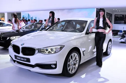 thue-nhap-khu-ve-0-oto-o-viet-nam-cung-khong-the-re