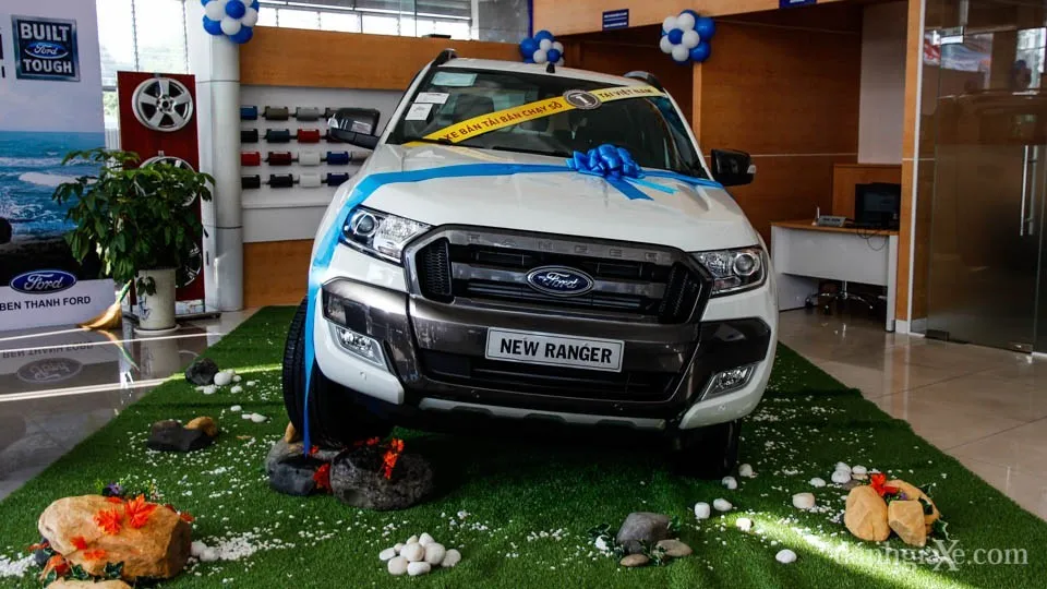 Điểm mặt bảy “tay đua” phân khúc xe bán tải trong năm 2016 ảnh 6