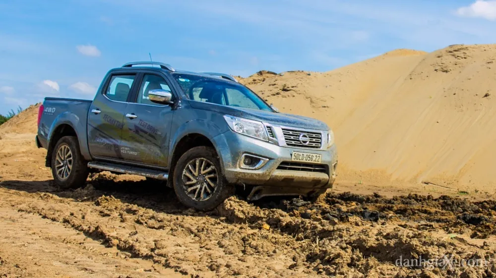 Điểm mặt bảy “tay đua” phân khúc xe bán tải trong năm 2016 ảnh 11