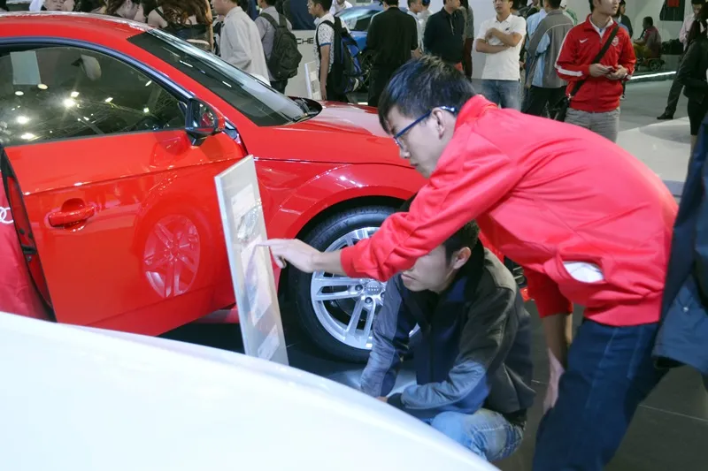 Cách tính giá xe lăn bánh khi mua ô tô mới năm 2016 ảnh 1 Cách tính giá xe lăn bánh khi mua ô tô mới năm 2016 ảnh 1