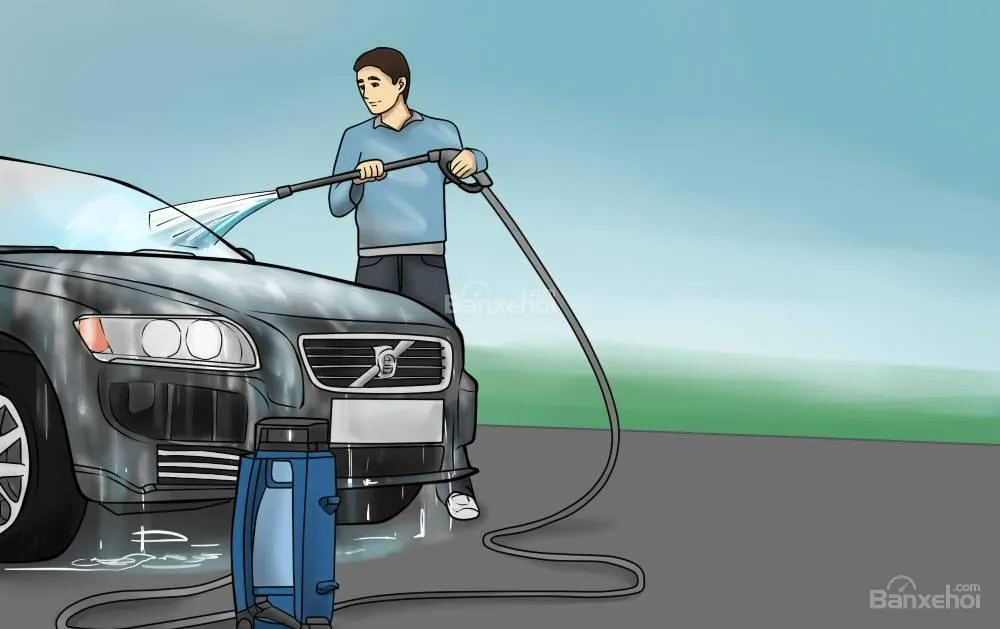 Nếu có thể, bạn nên dùng vòi xịt với áp suất nước lớn để rửa xe