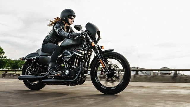 Chơi chơi mô tô phân khối lớn cần lưu ý gì? ảnh 1 Chơi chơi mô tô phân khối lớn cần lưu ý gì? ảnh 1