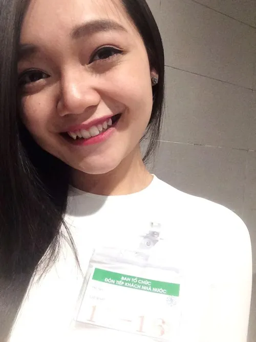 Tiết lộ về cô gái Việt tặng hoa Tổng thống Obama - ảnh 6