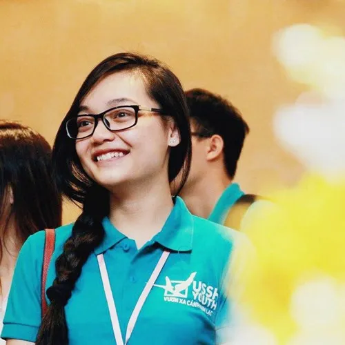 Tiết lộ về cô gái Việt tặng hoa Tổng thống Obama - ảnh 8