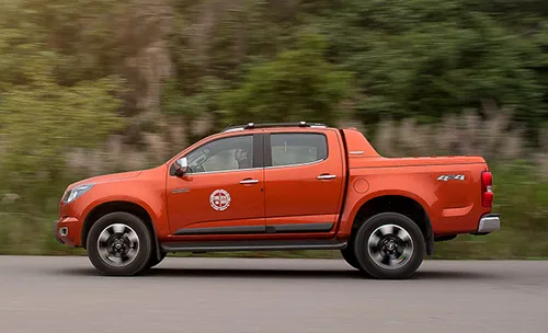 Hà Nội tiếp tục thu lệ phí trước bạ xe bán tải mức 2% ảnh 1 ha-noi-tiep-tuc-thu-le-phi-truoc-ba-xe-ban-tai-muc-2