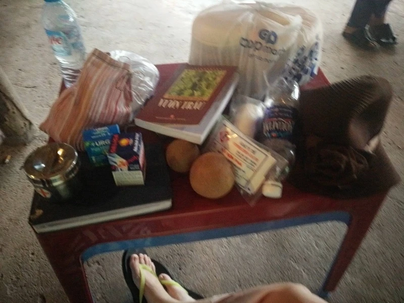 Cụ bà lạc đường, đang tìm người thân ở TP.HCM ảnh 2