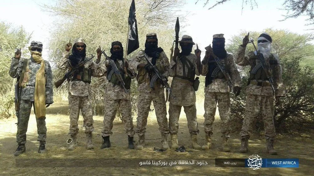 Một nhóm thánh chiến có liên hệ với tổ chức khủng bố IS tại Burkina Faso. Ảnh: FDD'S LONG WAR JOURNAL LHQ canh bao to chuc IS troi day.jpg