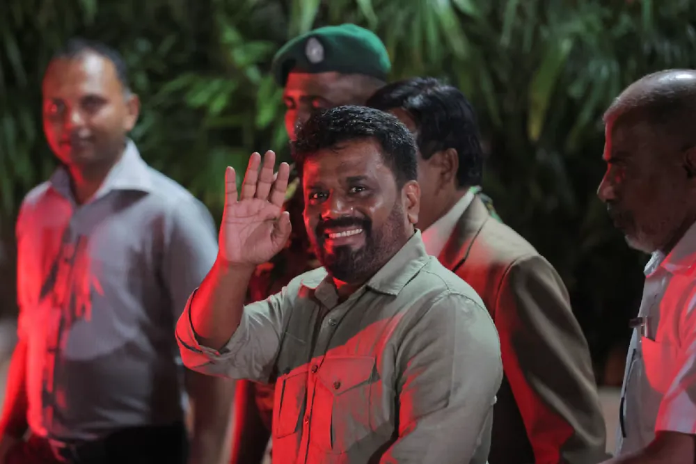 Ông Anura Kumara Dissanayake - lãnh đạo đảng NPP theo chủ nghĩa Marx - đắc cử tổng thống Sri Lanka. Ảnh: REUTERS Ứng viên theo chủ nghĩa Marx AKD đắc cử tổng thống Sri Lanka.png
