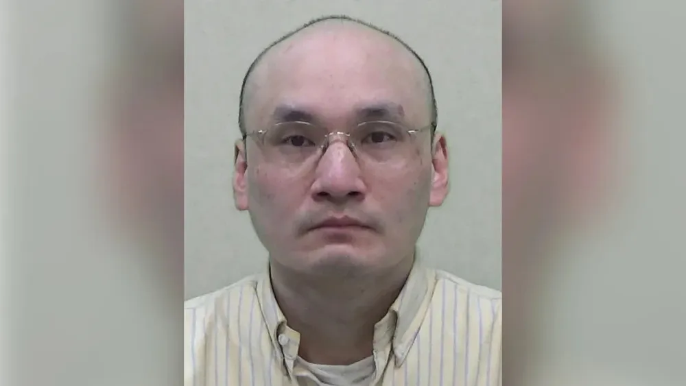 Bác sĩ hạ độc bạn đời của mẹ để giành thừa kế (1).jpg