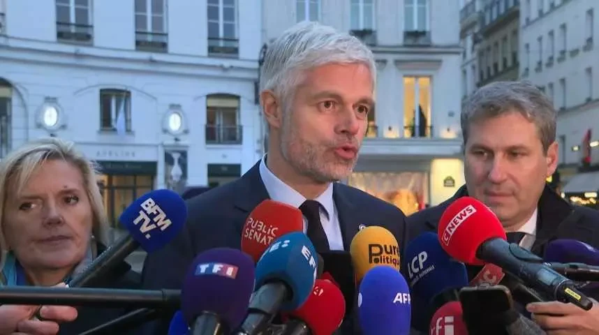 Laurent Wauquiez (LR) phát biểu sau khi gặp Tổng thống Macron.jpg