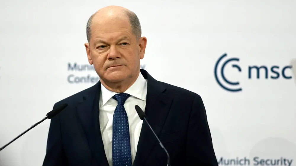 Thủ tướng Đức Olaf Scholz phát biểu tại Hội nghị An ninh Munich.jpg
