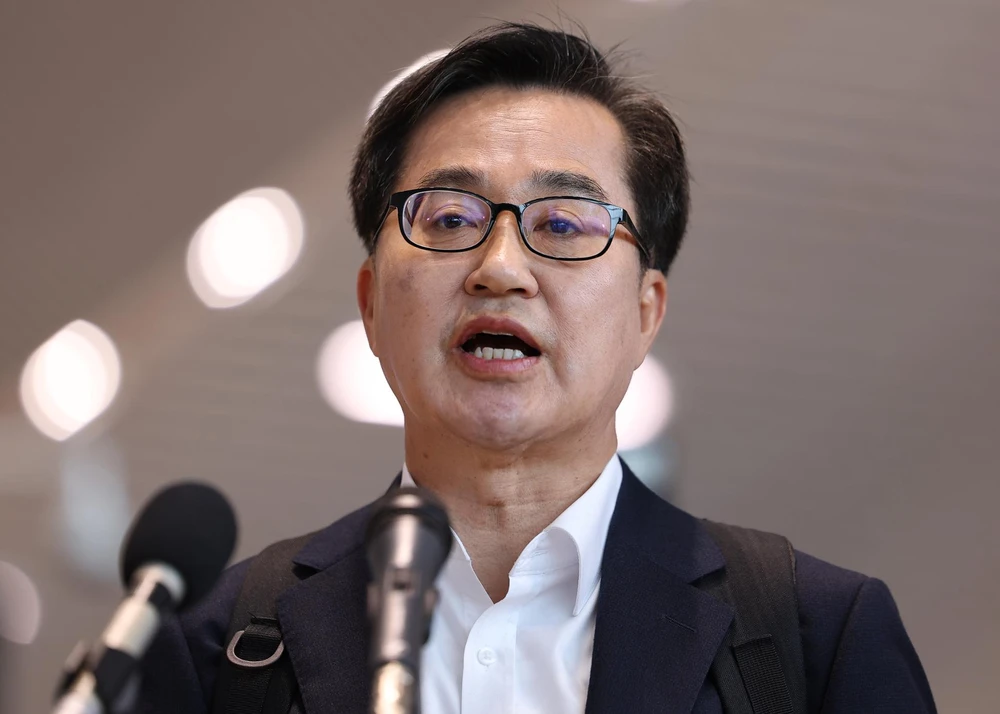 Lộ diện hàng loạt ứng viên tranh cử tổng thống Hàn Quốc_Kim Dong-yeon.jpg