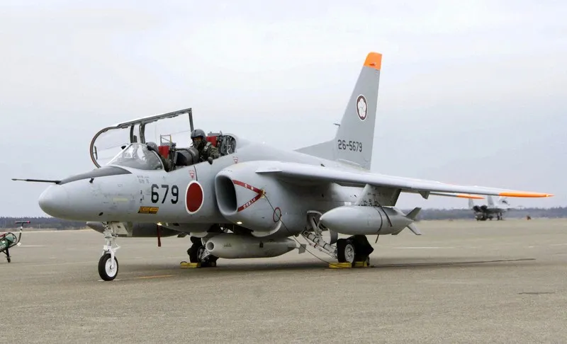 Máy bay huấn luyện rơi xuống hồ Iruka (Nhật)_T4.jpg