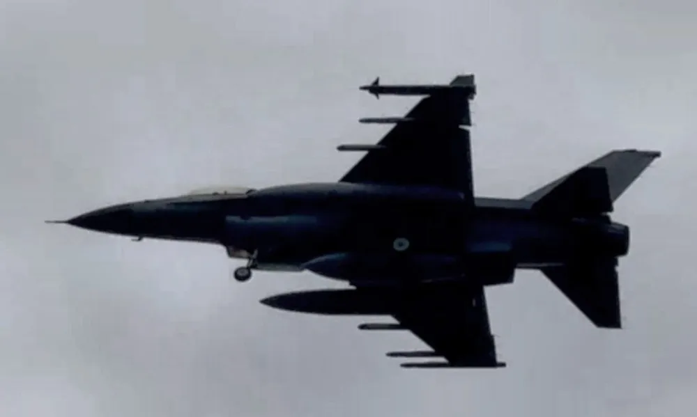 Nga thưởng hậu hĩnh 12 quân nhân bắn hạ tiêm kích F-16 đầu tiên.jpeg