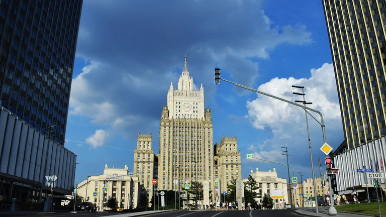 Nga bác tin ủng hộ cấm Iran làm giàu uranium.jpg