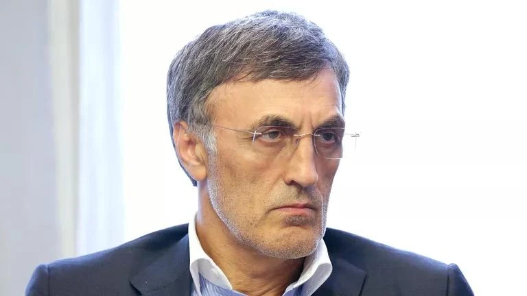 Nga cáo buộc cựu nghị sĩ bán thông tin mật cho phương Tây nhận 45 tỉ USD.jpg