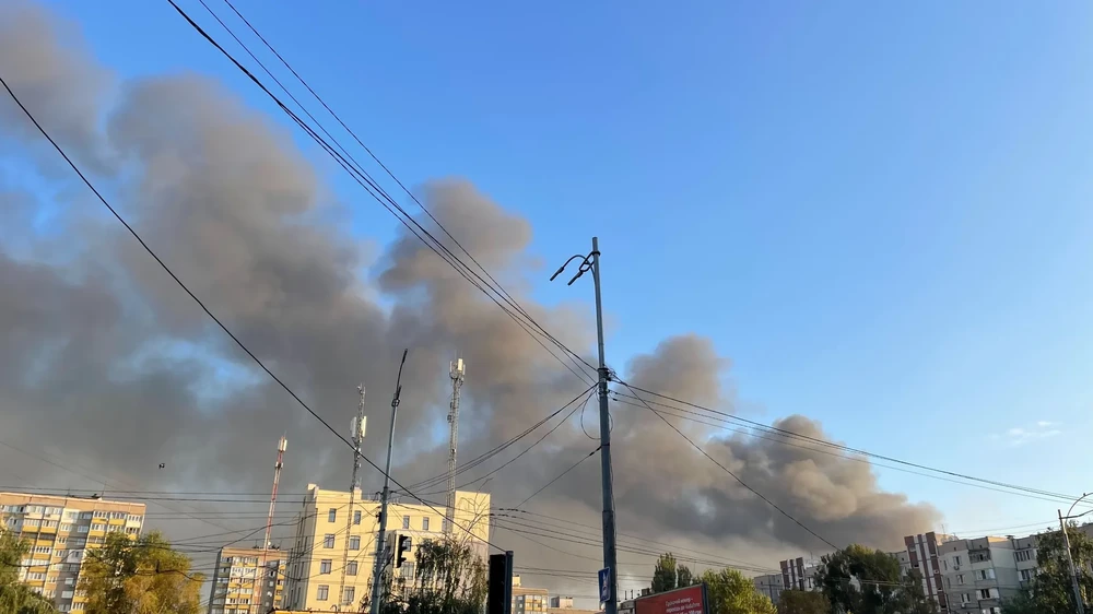 Toà nhà Chính phủ Ukraine cháy do Nga không kích Kiev_5.jpg