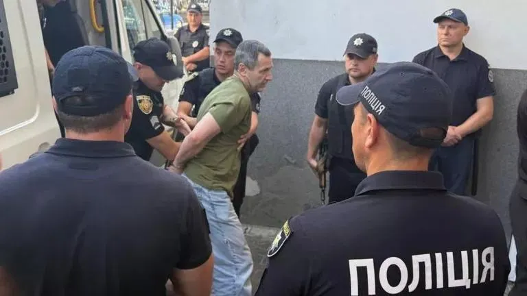 Nghi phạm ám sát cựu chủ tịch quốc hội Ukraine.jpg