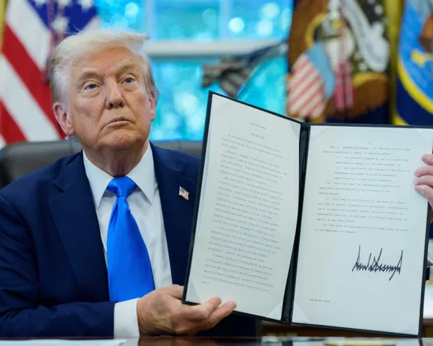 Trường hợp nào được miễn khoản phí 100.000 USD liên quan bảo lãnh thị thực H-1B.jpg