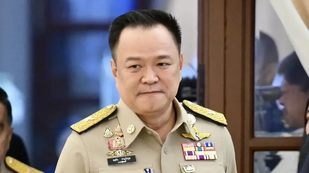 0812 Xung đột Thái Lan - Campuchia _ Ông Anutin họp đội ngũ an ninh khẩn, ông Hun Sen nhắc 'lằn ranh đỏ'_.jpg