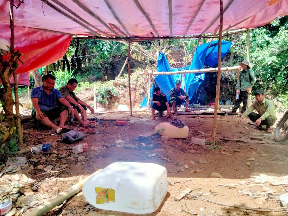 Từ tháng 4-2022, đoàn liên ngành đã kiểm tra và lập biên bản, báo cáo sự việc có đoàn kiểm tra về khoáng sản ở đây lên UBND tỉnh Kon Tum.