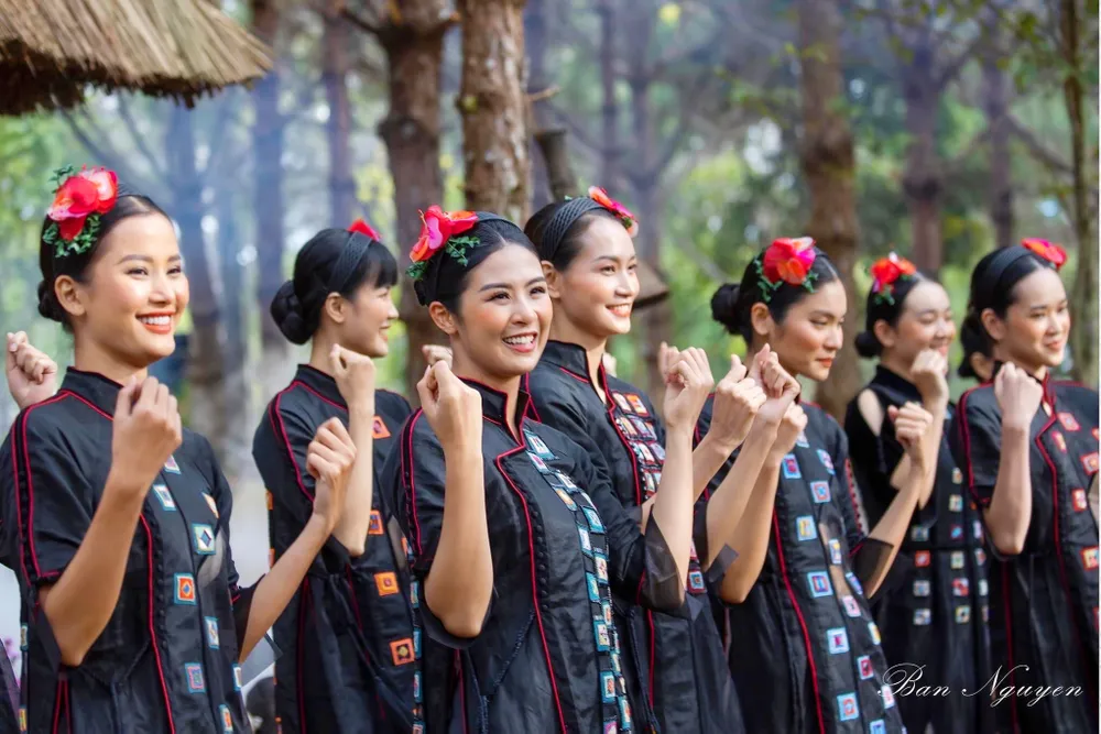 Các hoạt động văn hóa góp phần thu hút khách đến Măng Đen trong ngày Tết. Ảnh: CTV Các hoạt động văn hóa góp phần thu hút khách đến Măng Đen trong ngày Tết. Ảnh: CTV