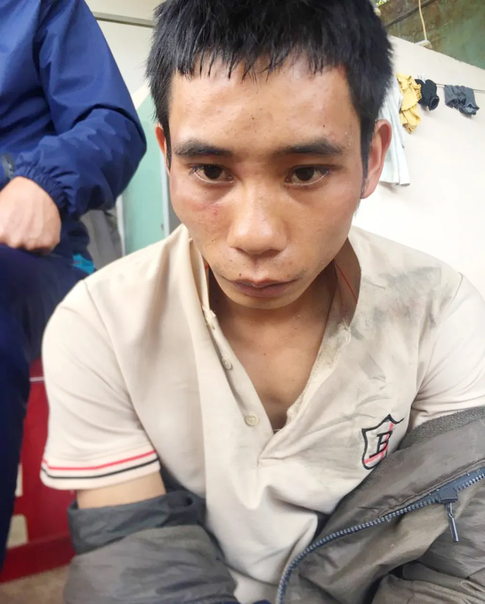 Nguyễn Văn Hoàng bị bắt giữ. Ảnh: CACC.