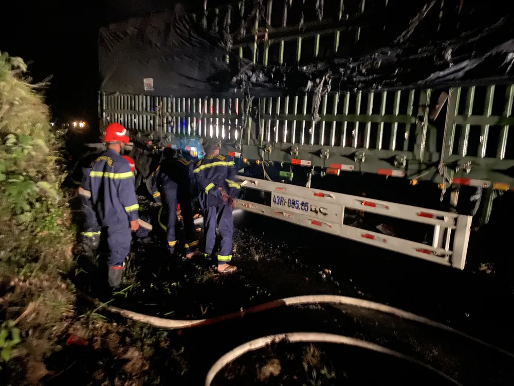 VỤ cháy gây thiệt hại nghiêm trọng.