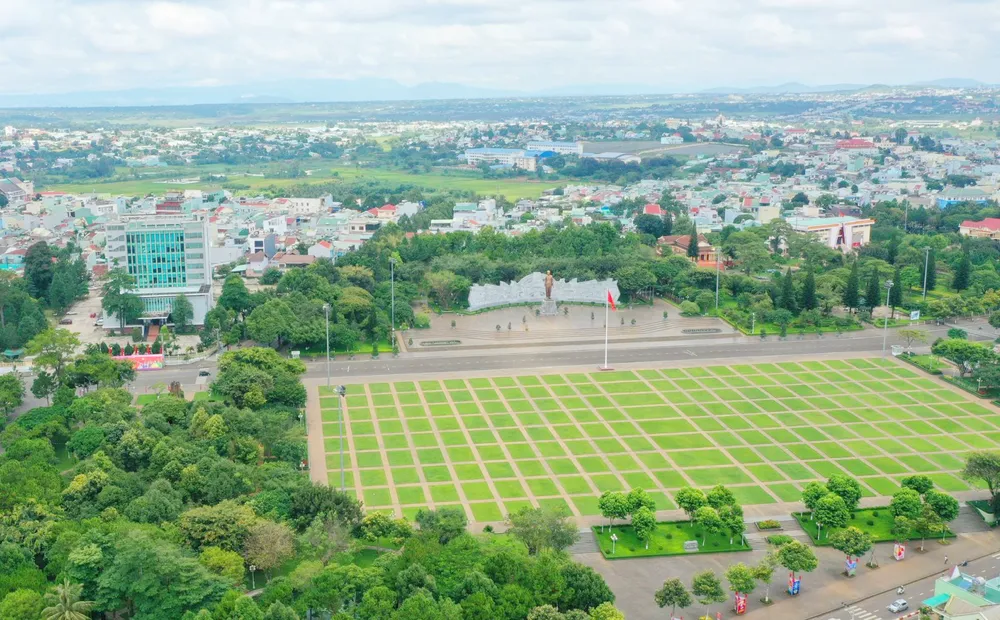 Quảng trường nhìn từ trên cao. Ảnh: QT