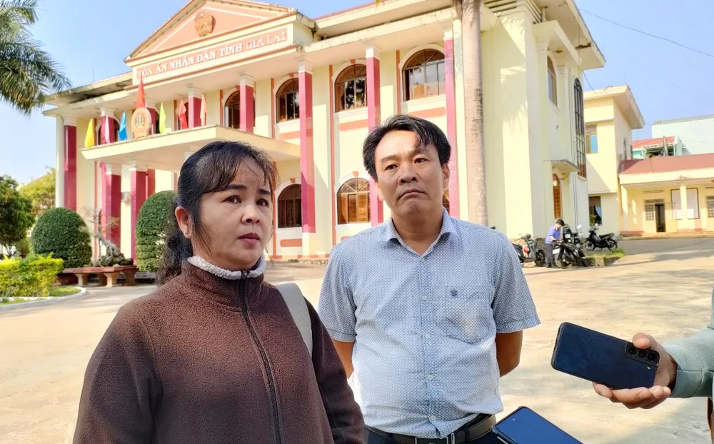 Nguyên đơn vụ kiện nói sẽ kháng nghị giám đốc thẩm. Ảnh: LK.